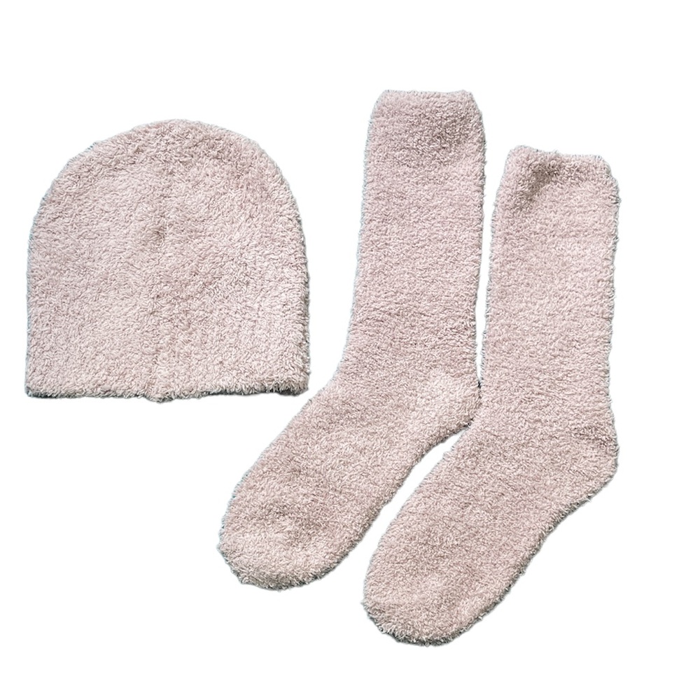 Barefoot Dreams CozyChic Beanie And Socks 12987